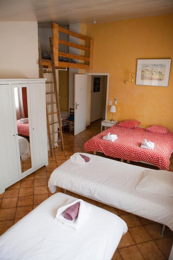 Auberge De La Vallee Saint-Jean-de-Buèges Extérieur photo