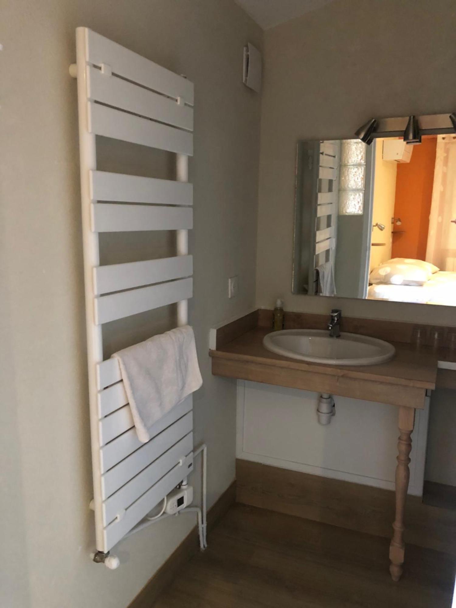 Auberge De La Vallee Saint-Jean-de-Buèges Extérieur photo